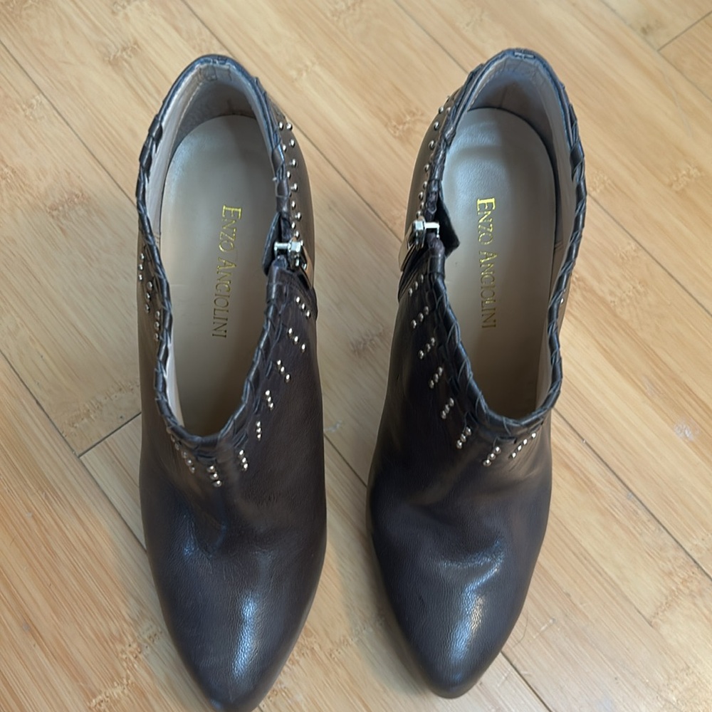 Enzo Angiolini Brown Leather Whipstitch Trim Ankle Boots Women’s 7.5 - Picture 3 of 12